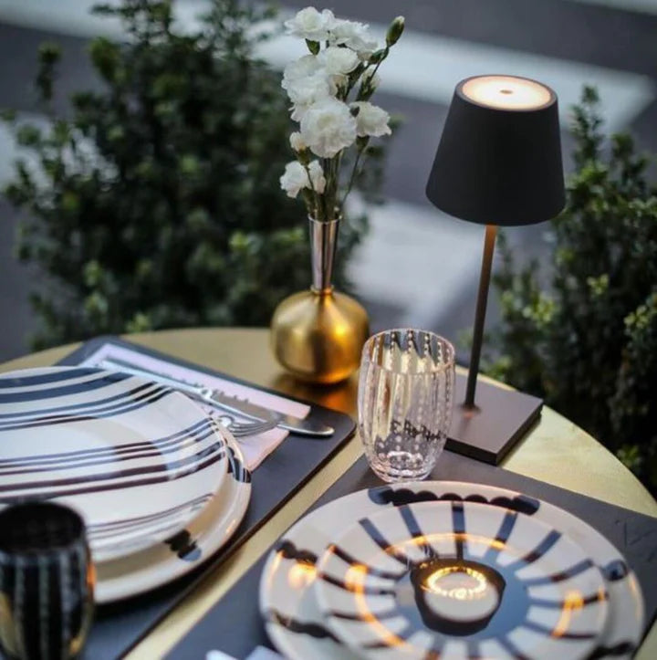 Lámpara LED recargable y sin cables: ¡Elegancia y libertad de iluminación!