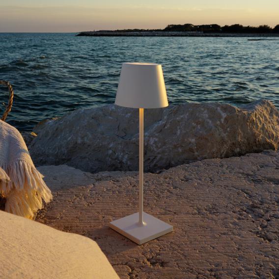Lámpara LED recargable y sin cables: ¡Elegancia y libertad de iluminación!